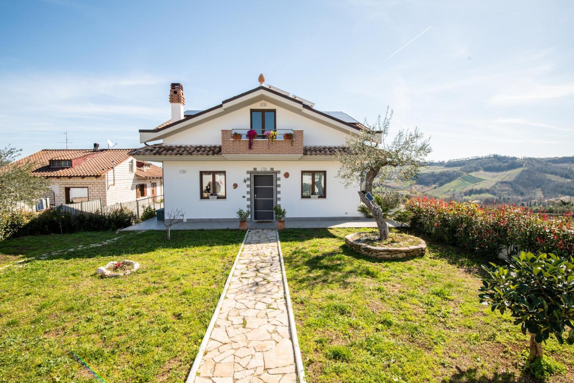 Villa Mastro Oleario 5 Dal Mare 30 Dai Monti Torrevecchia Teatina Екстериор снимка